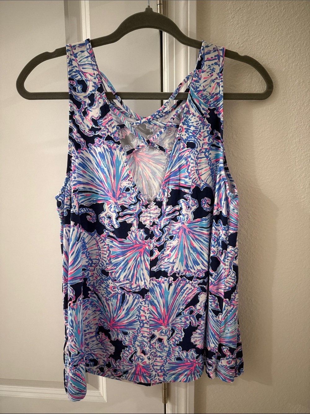 Navy Pink & Blue Shell-Print Tank Top - Picture 2 of 2